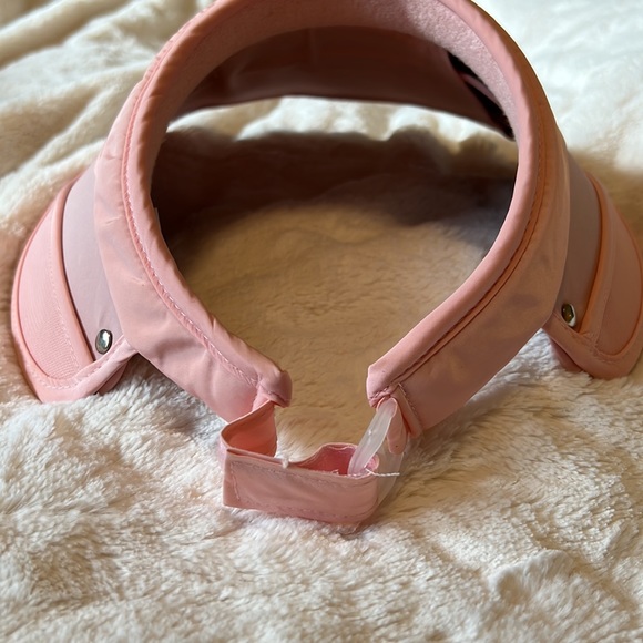 Sun Hat with Retractable Visor - Picture 4 of 8